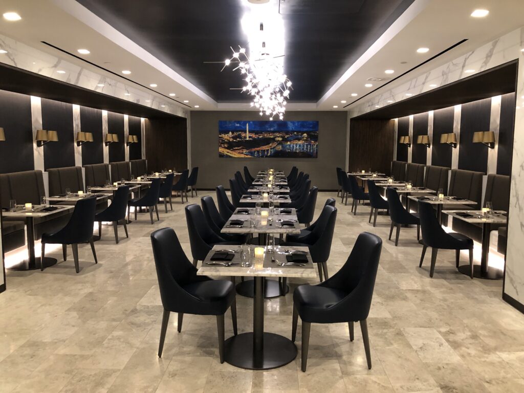 A Review of the Polaris Lounge at Washington Dulles